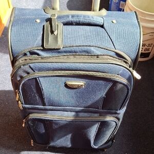 Dockers Navy Blue Rolling Travel Bag